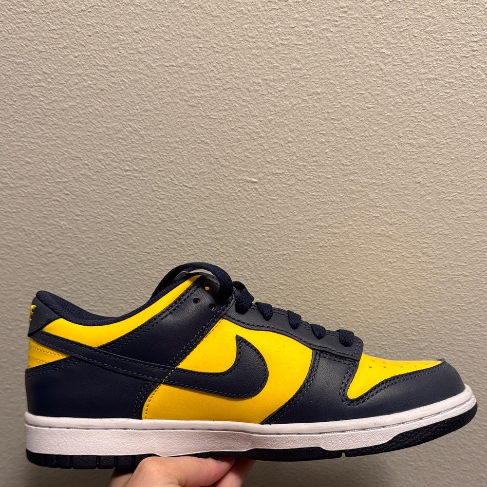 Nike Kids Navy and Yellow Sneakers - Picture 3 of 3